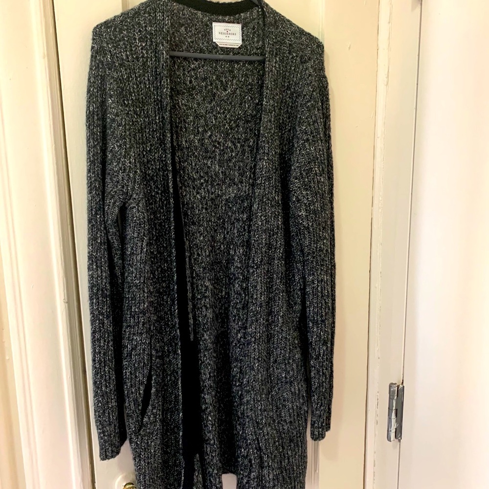 URBAN OUTFITTERS SWEATER